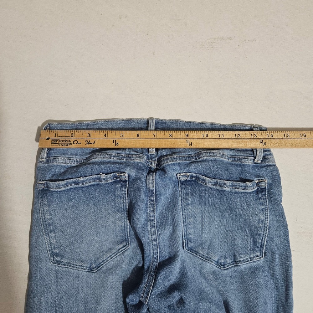 FRAME Le Garcon Distressed Boyfriend Jeans Light Wash Ripped Knee Size 27 - Picture 10 of 12